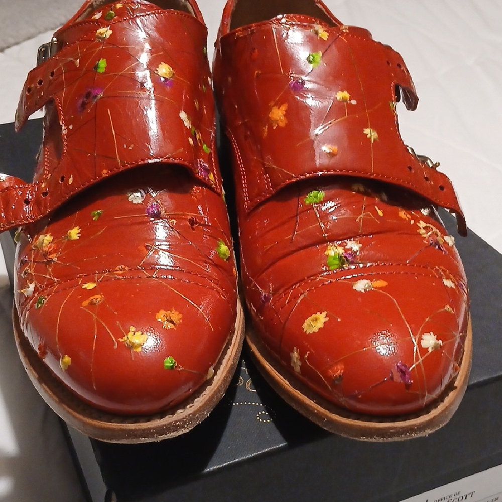 Angela Scott Red Floral Women's Loafers - Picture 3 of 7